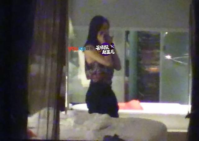 林丹出轨全记录:小区亲密同行 酒店大尺度亲热